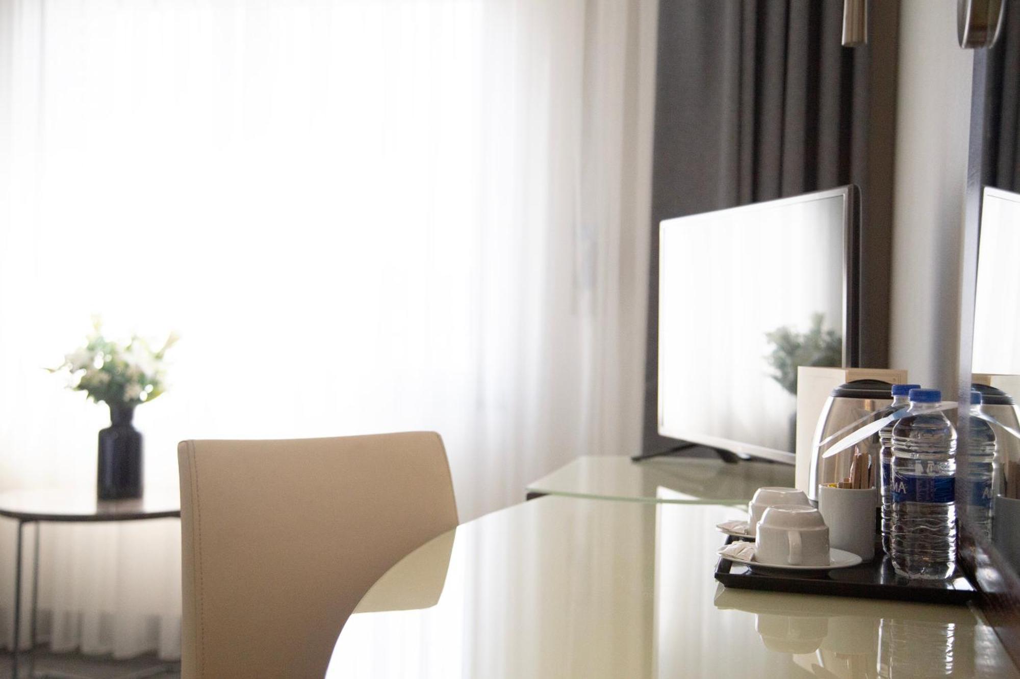 Kaya Prestige Oteli Izmir Exteriör bild