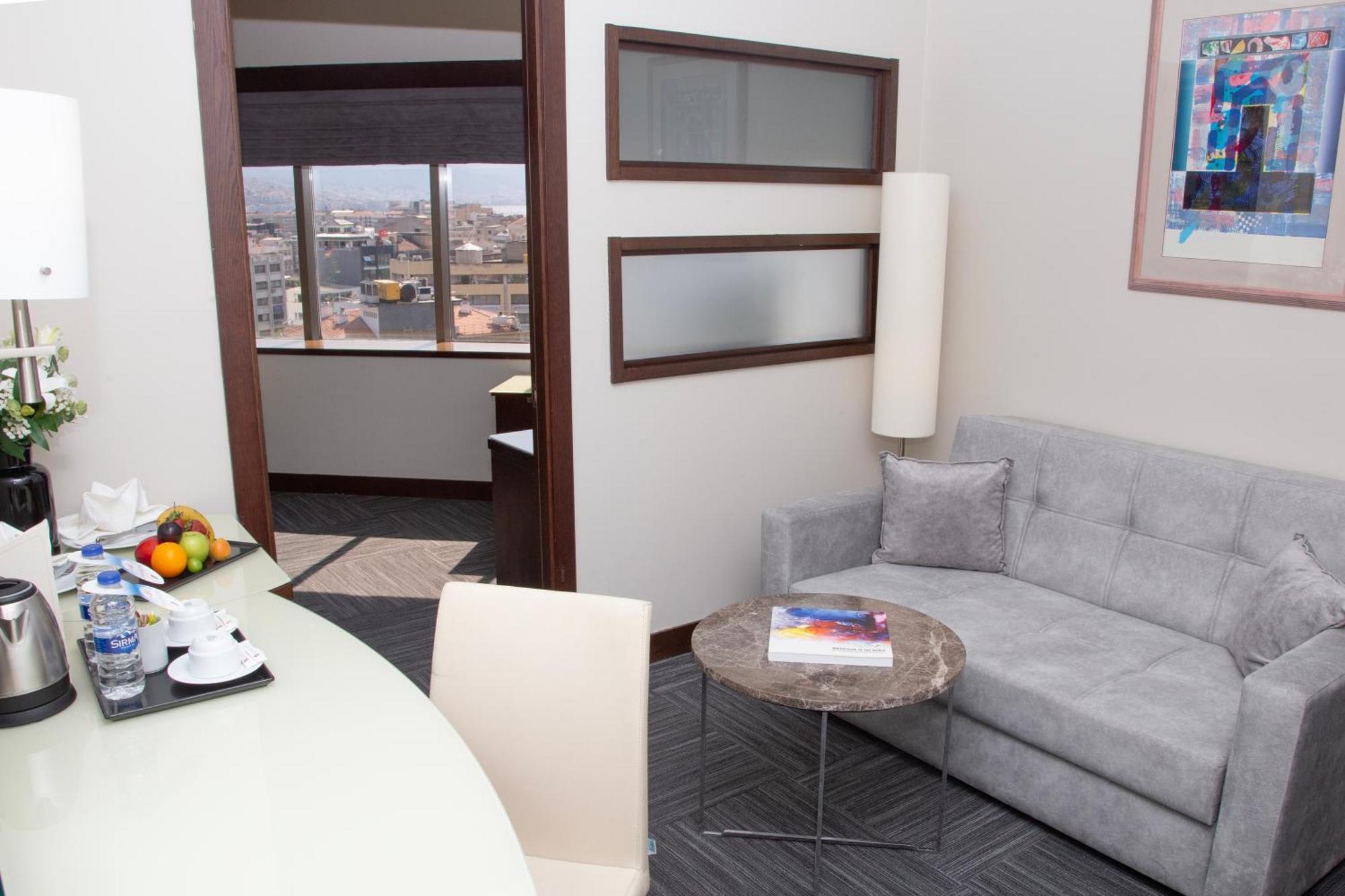 Kaya Prestige Oteli Izmir Exteriör bild