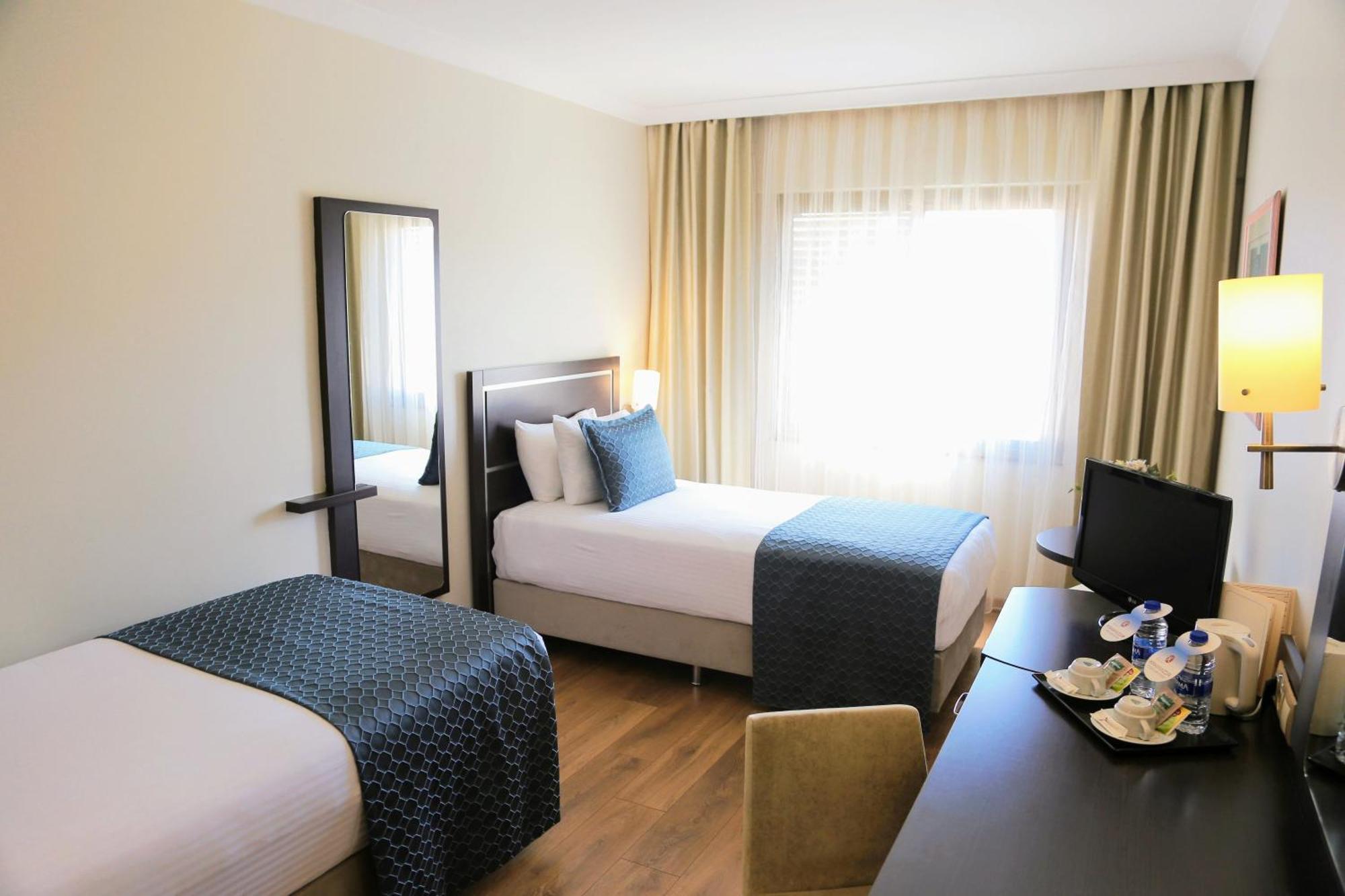 Kaya Prestige Oteli Izmir Exteriör bild