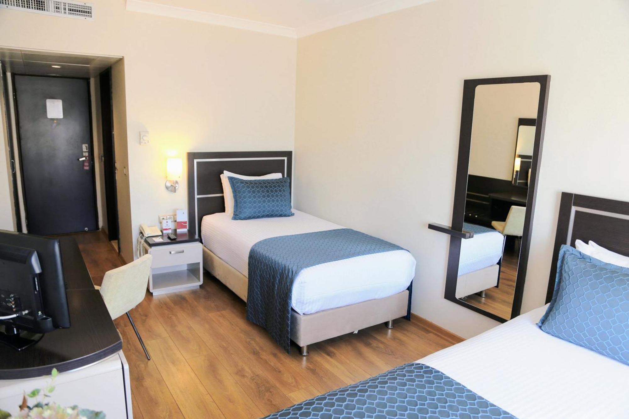 Kaya Prestige Oteli Izmir Exteriör bild