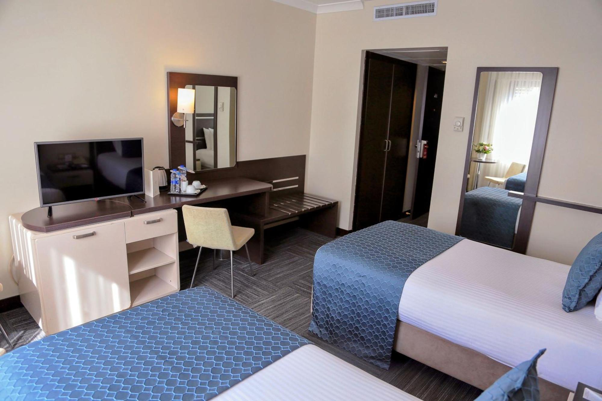 Kaya Prestige Oteli Izmir Exteriör bild